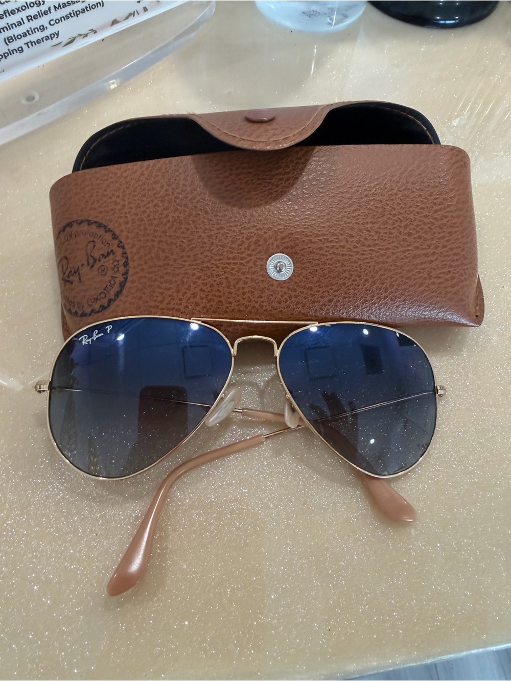 Ray-Ban Men’s Aviator Sunglasses with Brown Case - Blue Gradient Lenses